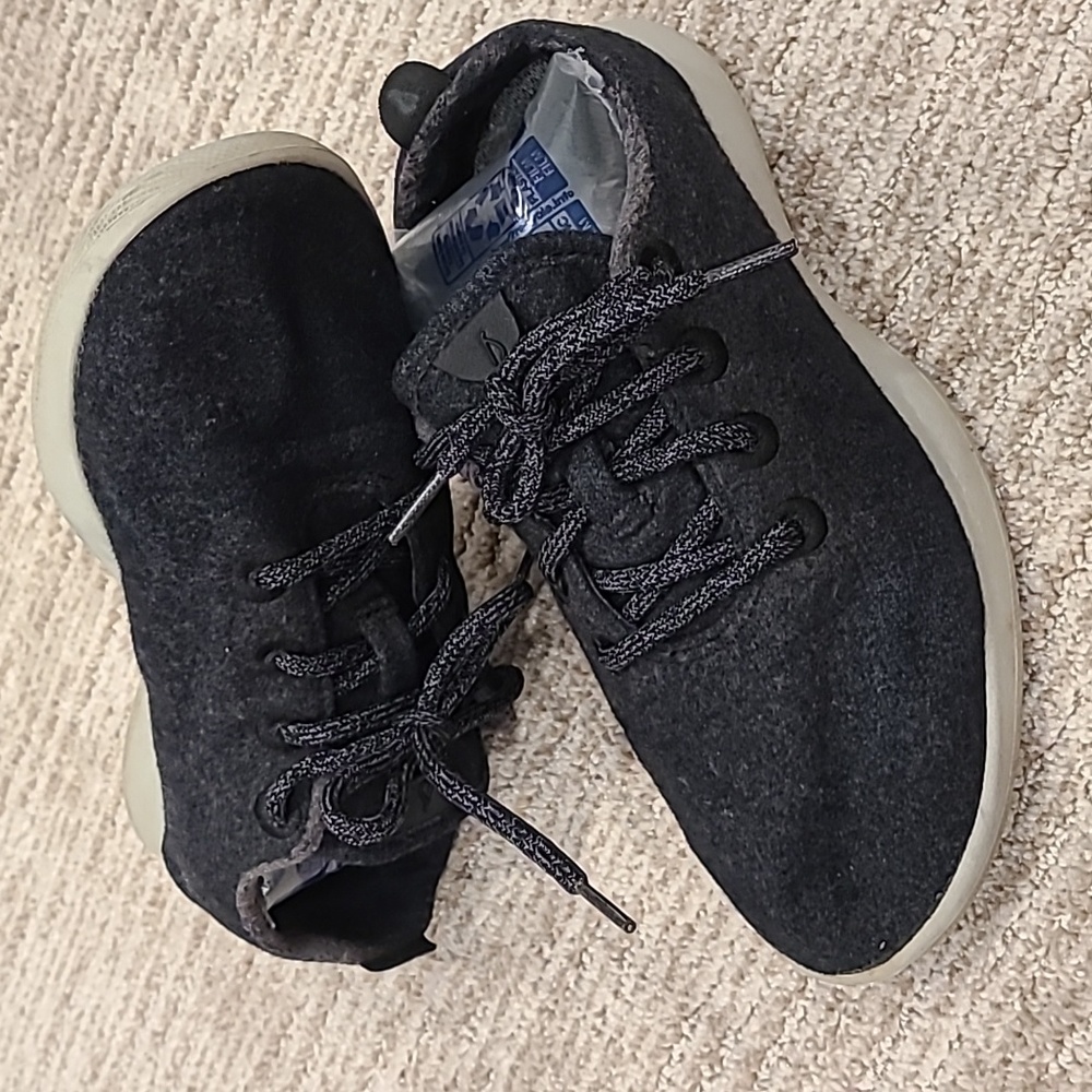 Allbirds merino wool shoes